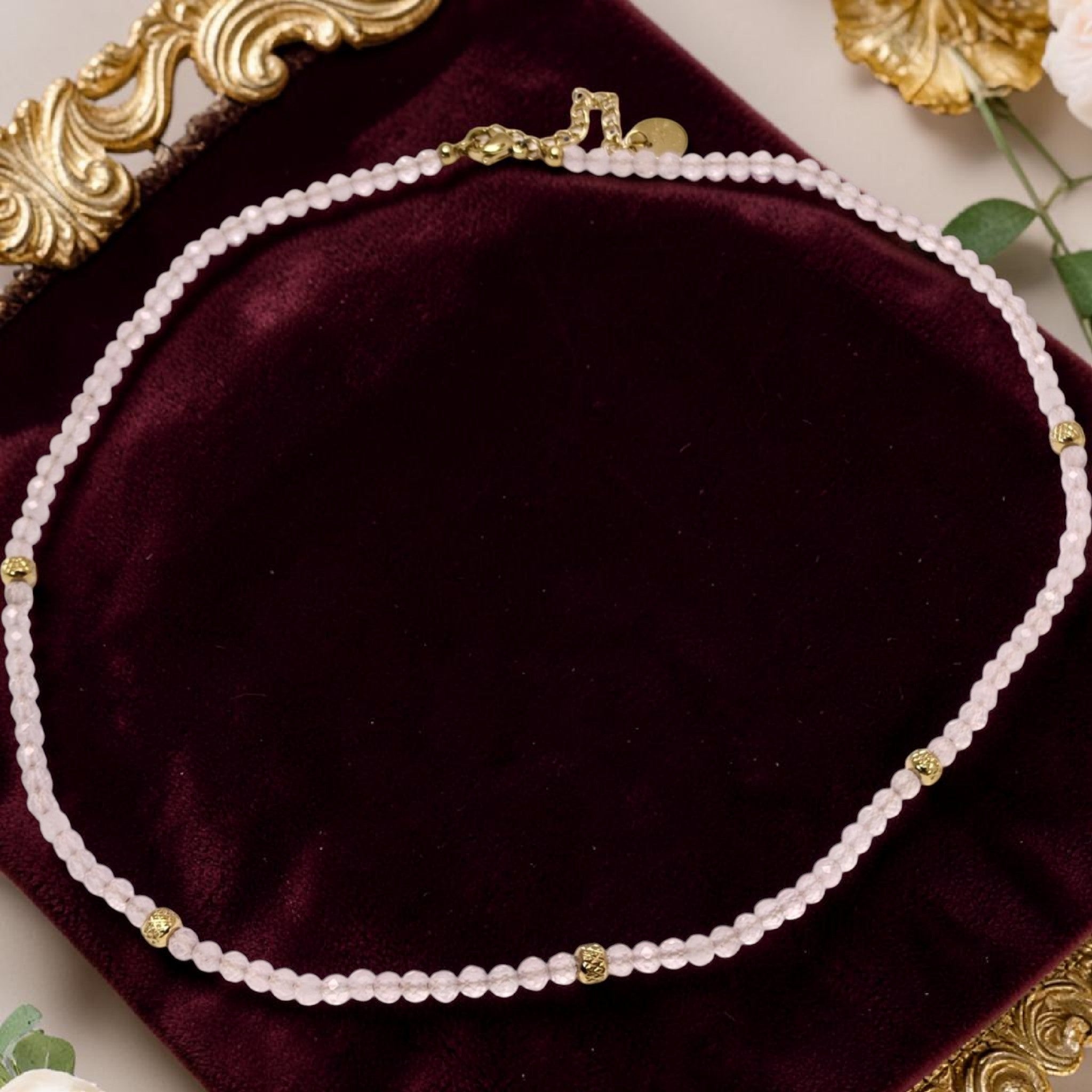 Collier Roselia